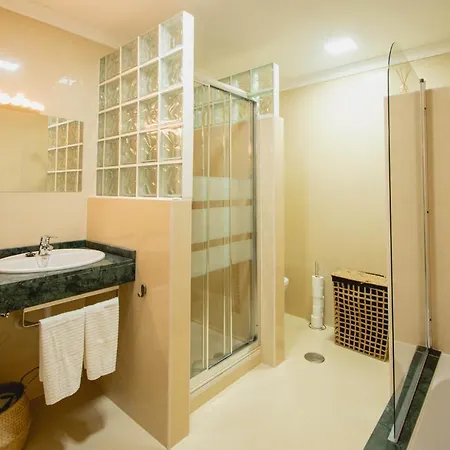 Villa Vista Reina - Luxury 6 Bedroom - Vista Lobos -