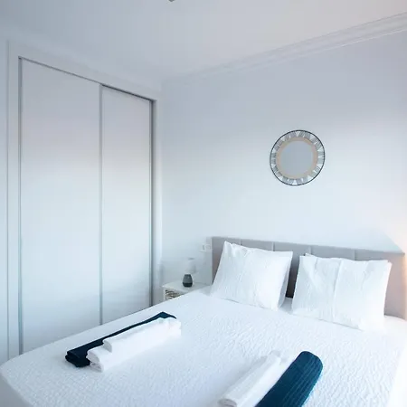 Vista Reina - Luxury 6 Bedroom - Vista Lobos -